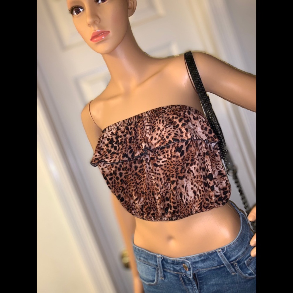 ✨ Cinched Animal Print Bandeau Crop Top